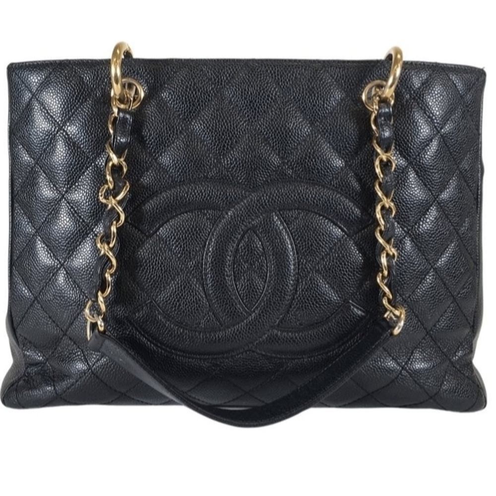 Chanel Black Quilted Shoulder Bag with Gold Chain